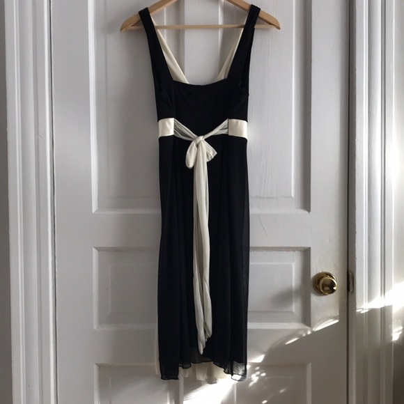 LE CHÂTEAU | Black & cream dress - Picture 4 of 14